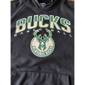 Bucks UNK Hoodie Mens XL NBA Milwaukee Bucks Black Logo Pullover Sweatshirt Nice